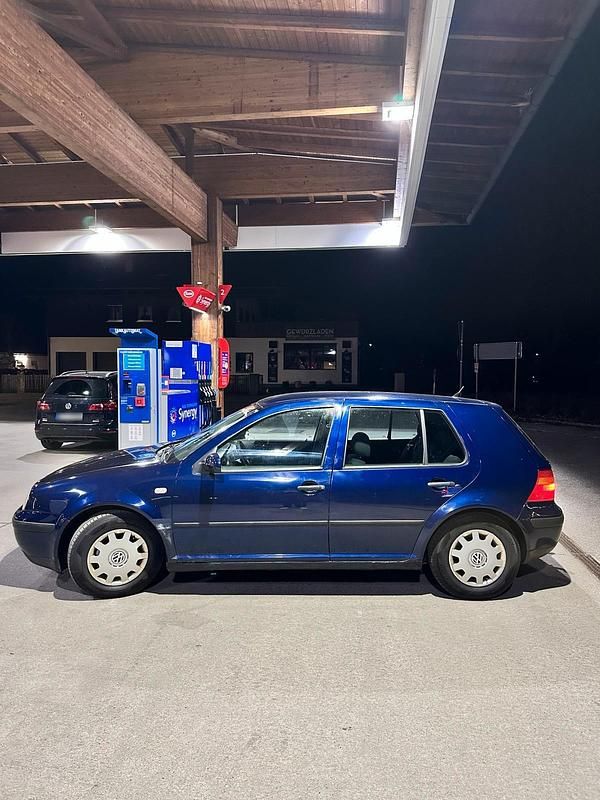 Gebraucht VW Golf IV 75 PS (55 kW) 1999 Blau Kleinwagen