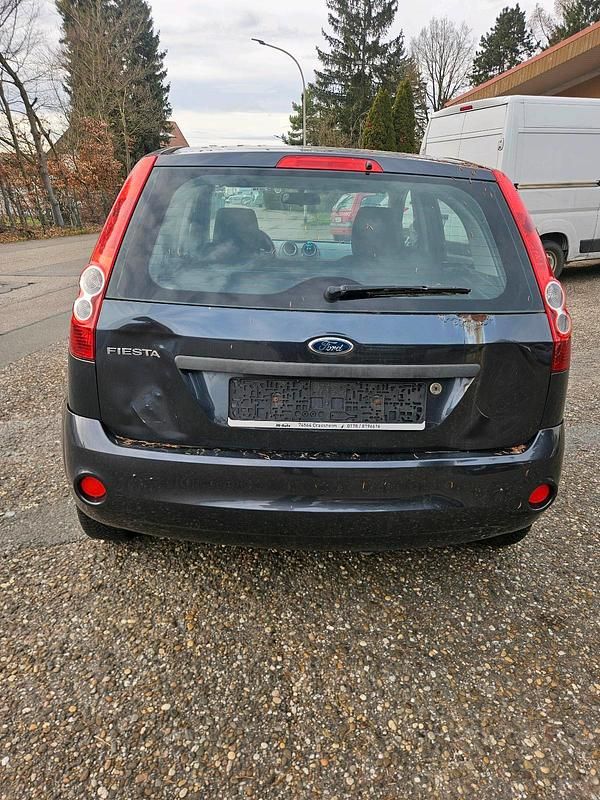 Gebraucht Ford Fiesta 69 PS (50 kW) 2007 Grau Kleinwagen