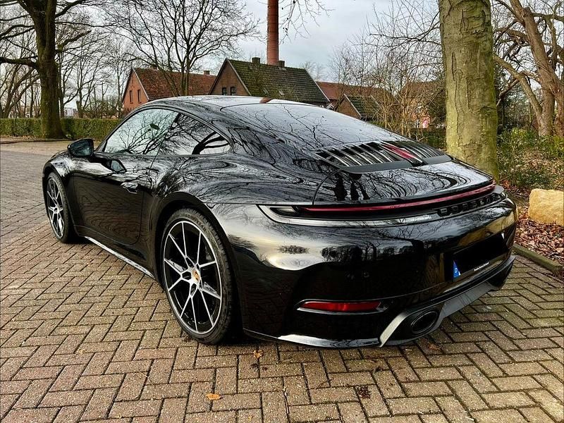 Gebraucht Porsche 911 Carrera 394 PS (289 kW) 2025 Schwarz Coupé
