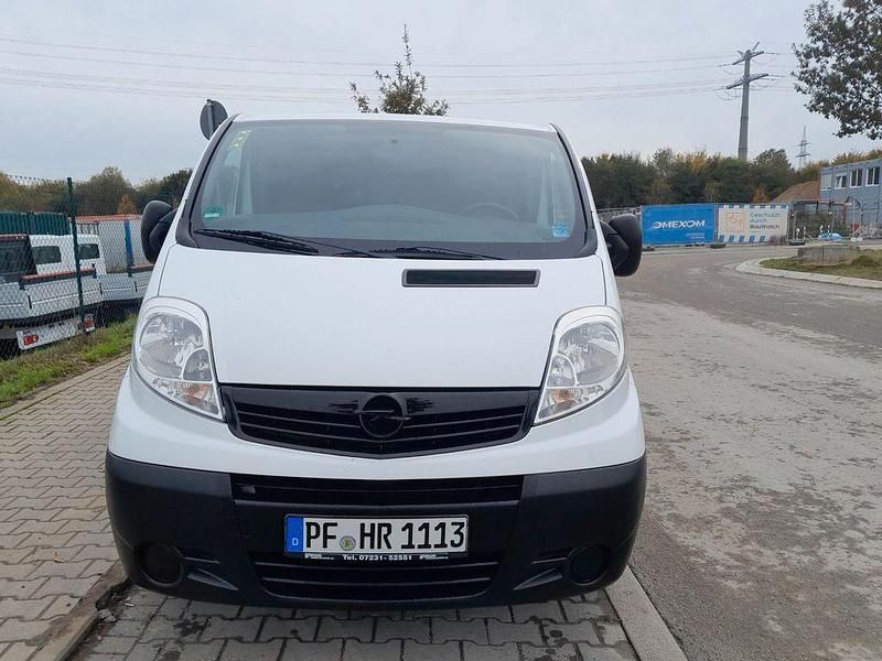 Gebraucht Opel Vivaro 114 PS (83 kW) 2014 Weiß Van / Kleinbus