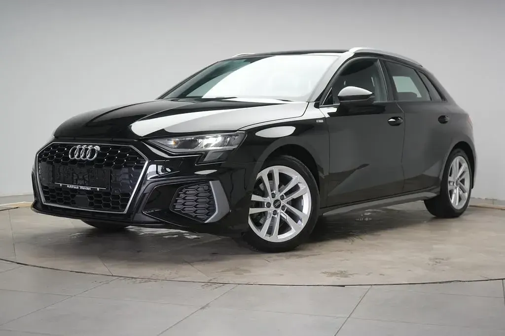 Gebraucht Audi A3 S-Line 150 PS (110 kW) 2023 Schwarz Limousine