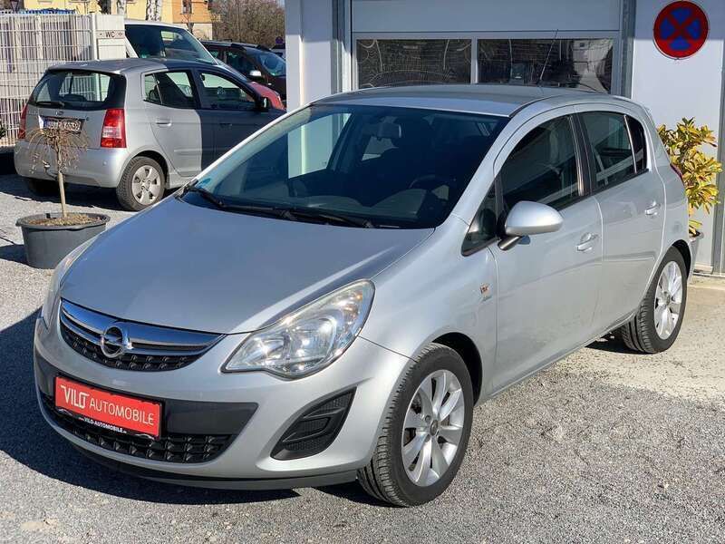 Silber Gebraucht 2013 Opel Corsa Active Kleinwagen | 5.490 € (Fairer Preis) - Bild 1/4