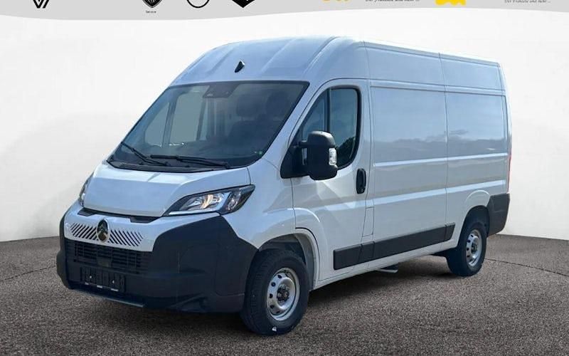 Neu Citroën Jumper First 140 PS (102 kW) 2026 Weiß Van / Kleinbus