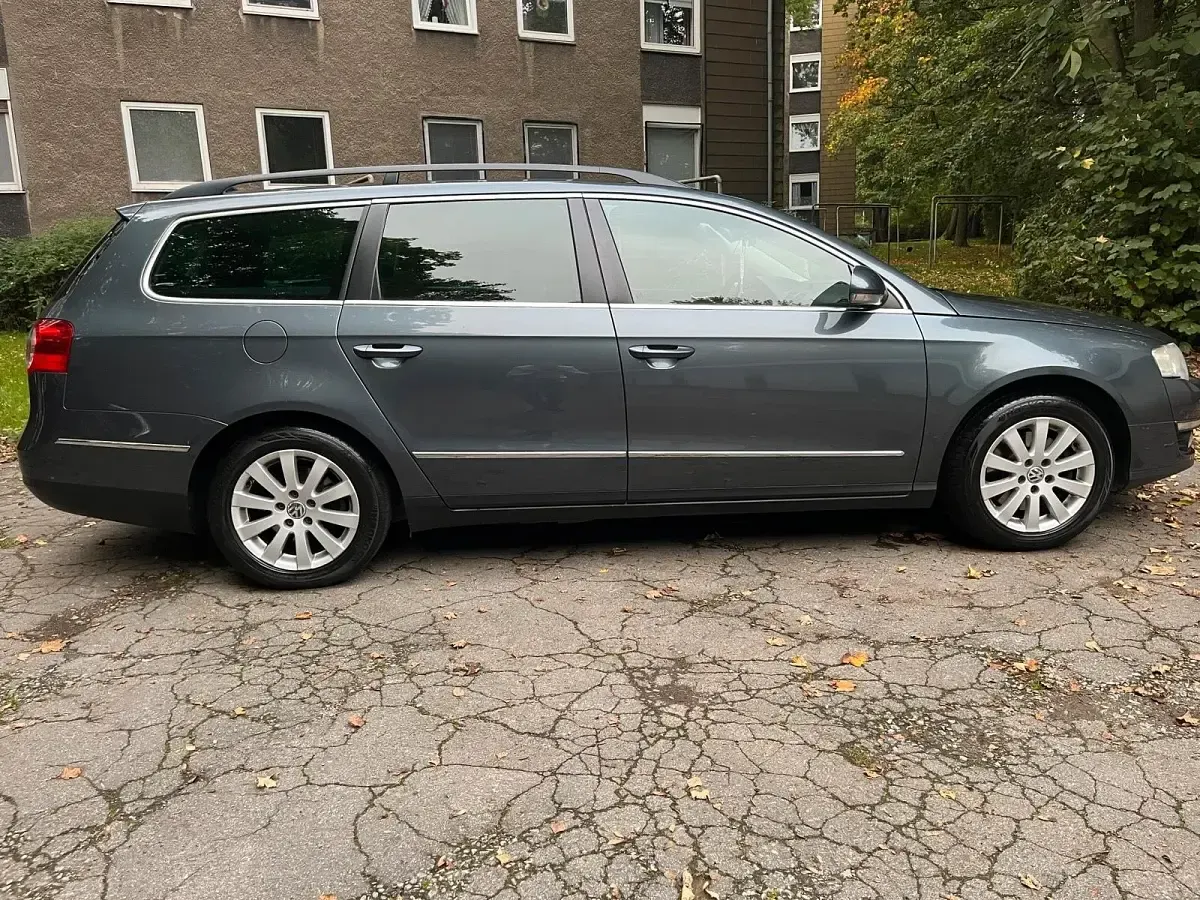 Używany VW Passat 110 KM (80 kW) 2009 Niebieski Hatchback