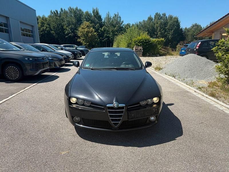 Schwarz Gebraucht 2010 Alfa Romeo 159 Turismo Limousine | 3.999 € (Fairer Preis) - Bild 1/4