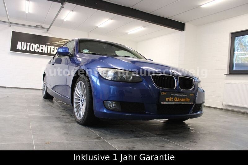 Blau Gebraucht 2010 BMW 320 Comfort Edition Coupé | 8.900 € (Fairer Preis) - Bild 1/4