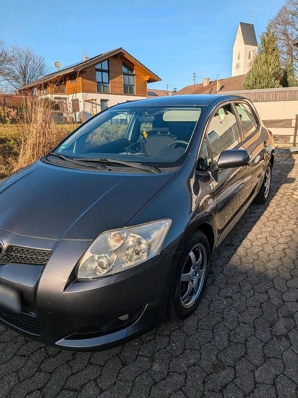 Gebraucht Toyota Auris 97 PS (71 kW) 2007 Grau Kleinwagen