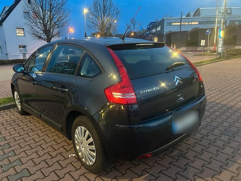 Gebraucht Citroën C4 95 PS (69 kW) 2010 Blau Limousine