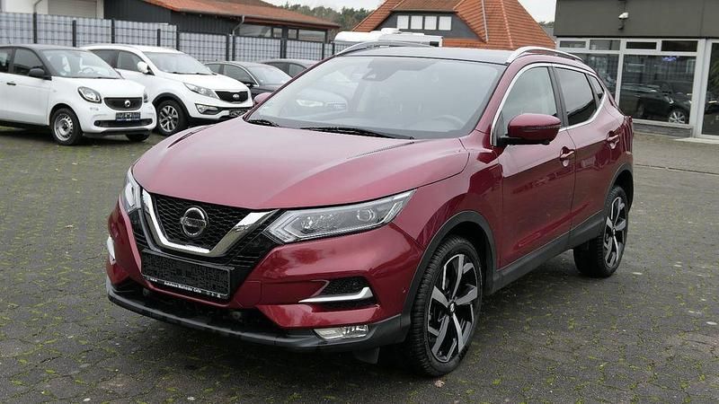 Rot Gebraucht 2019 Nissan Qashqai 360º SUV | 18.990 € (Fairer Preis) - Bild 1/4