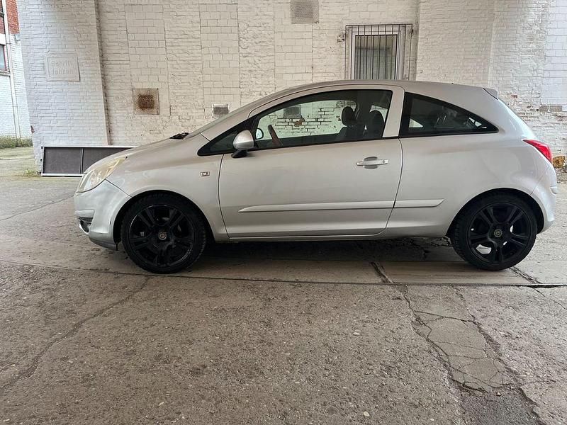 Gebraucht Opel Corsa Catch Me 90 PS (66 kW) 2007 Silber Kleinwagen
