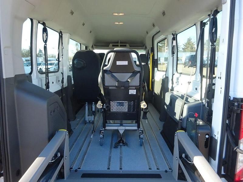 Neu Ford Transit Trend 131 PS (96 kW) 2025 Weiß Van / Kleinbus