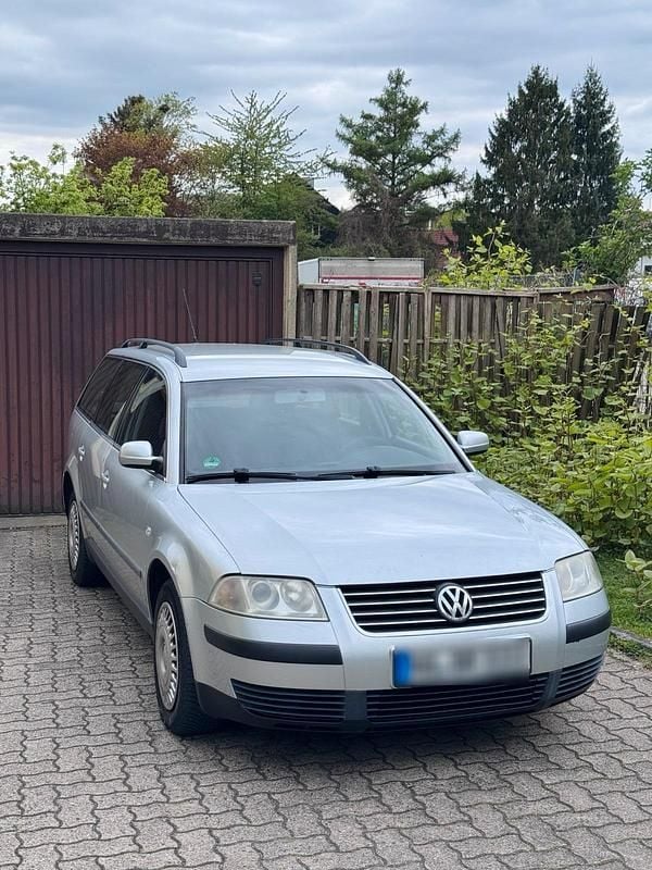 Usata VW Passat 131 CV (96 kW) 2003 Grigio Station wagon