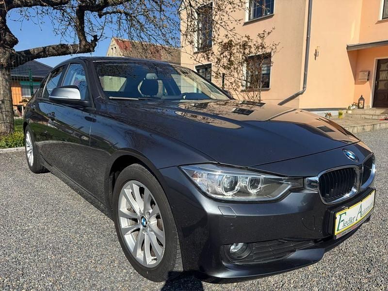 Gebraucht BMW 320 Comfort Edition 184 PS (135 kW) 2012 Grau Limousine