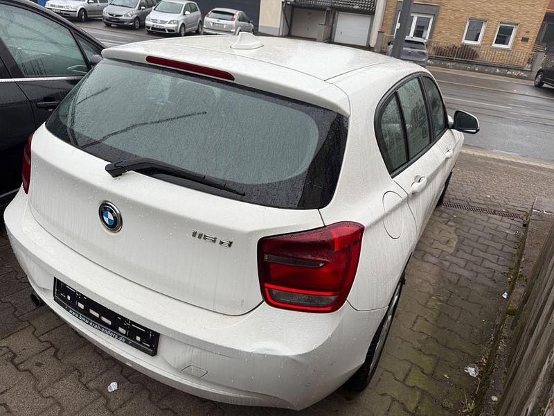 Gebraucht BMW 116 116 PS (85 kW) 2012 Alpinweiss iii Kleinwagen