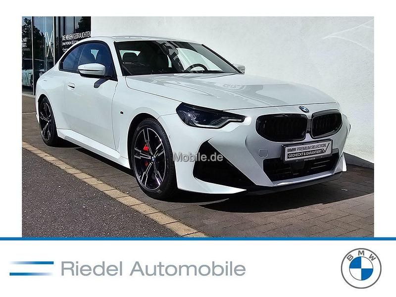 Weiß Gebraucht 2024 BMW 220 M Sport Coupé | 39.690 € (Fairer Preis) - Bild 1/3