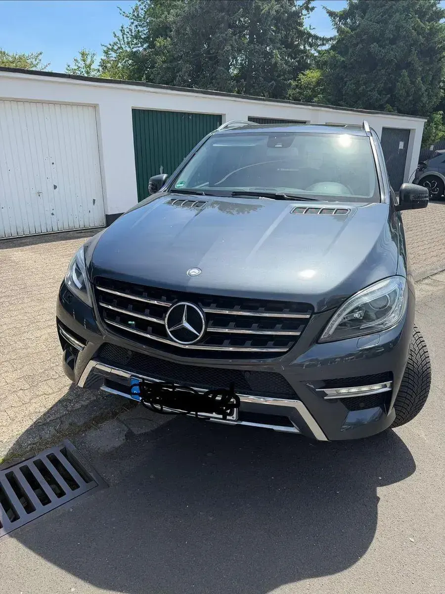 Gebraucht Mercedes ML350 306 PS (225 kW) 2012 Grau SUV