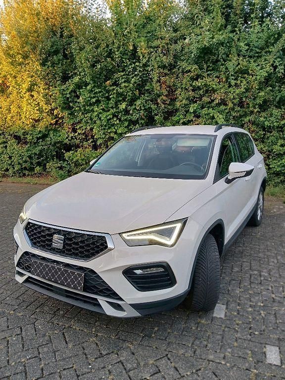 Weiß Gebraucht 2022 Seat Ateca Style SUV | 18.500 € (Superpreis) - Bild 1/4