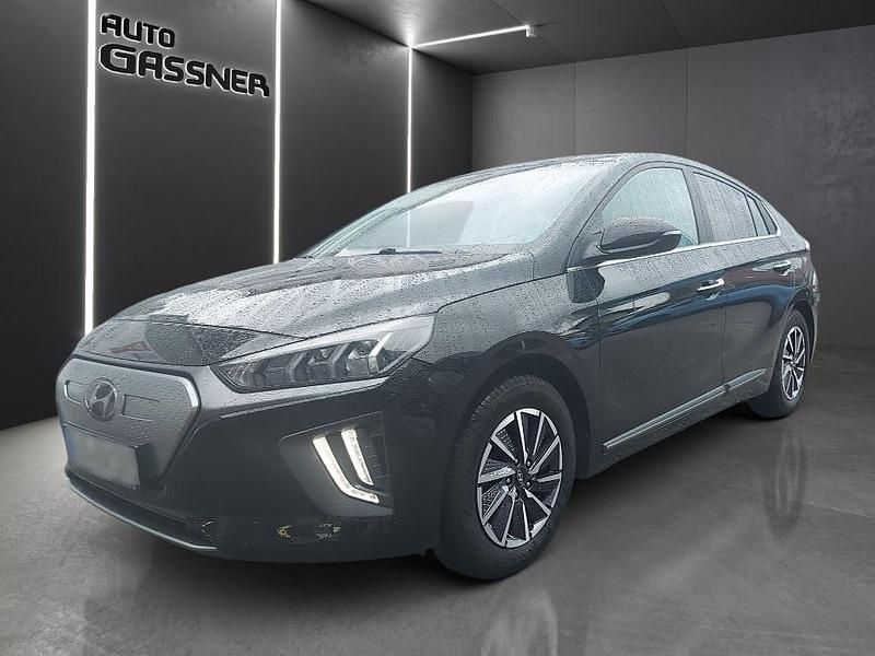 Schwarz Gebraucht 2022 Hyundai Ioniq Style Kleinwagen | 16.990 € - Bild 1/4