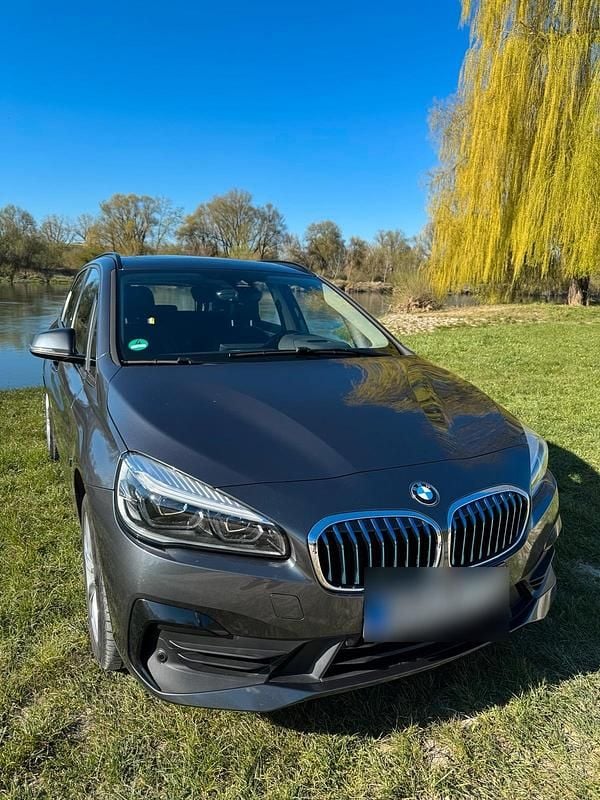 Gebraucht BMW 225 Advantage 224 PS (164 kW) 2018 Grau Kombi