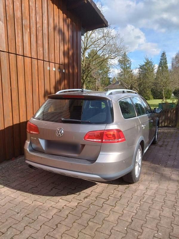 Gebraucht VW Passat Alltrack 140 PS (102 kW) 2012 Silber Kombi