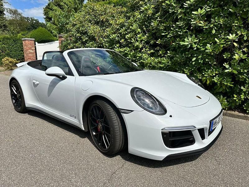 Weiß Gebraucht 2018 Porsche 911 Carrera GTS Cabrio | 134.500 € (Etwas zu teuer) - Bild 1/4
