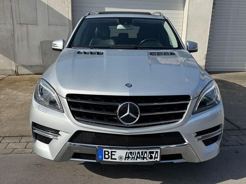 Gebraucht Mercedes ML350 AMG line 258 PS (189 kW) 2013 Silber SUV