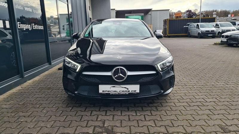 Gebraucht Mercedes A250 218 PS (160 kW) 2021 Schwarz Limousine