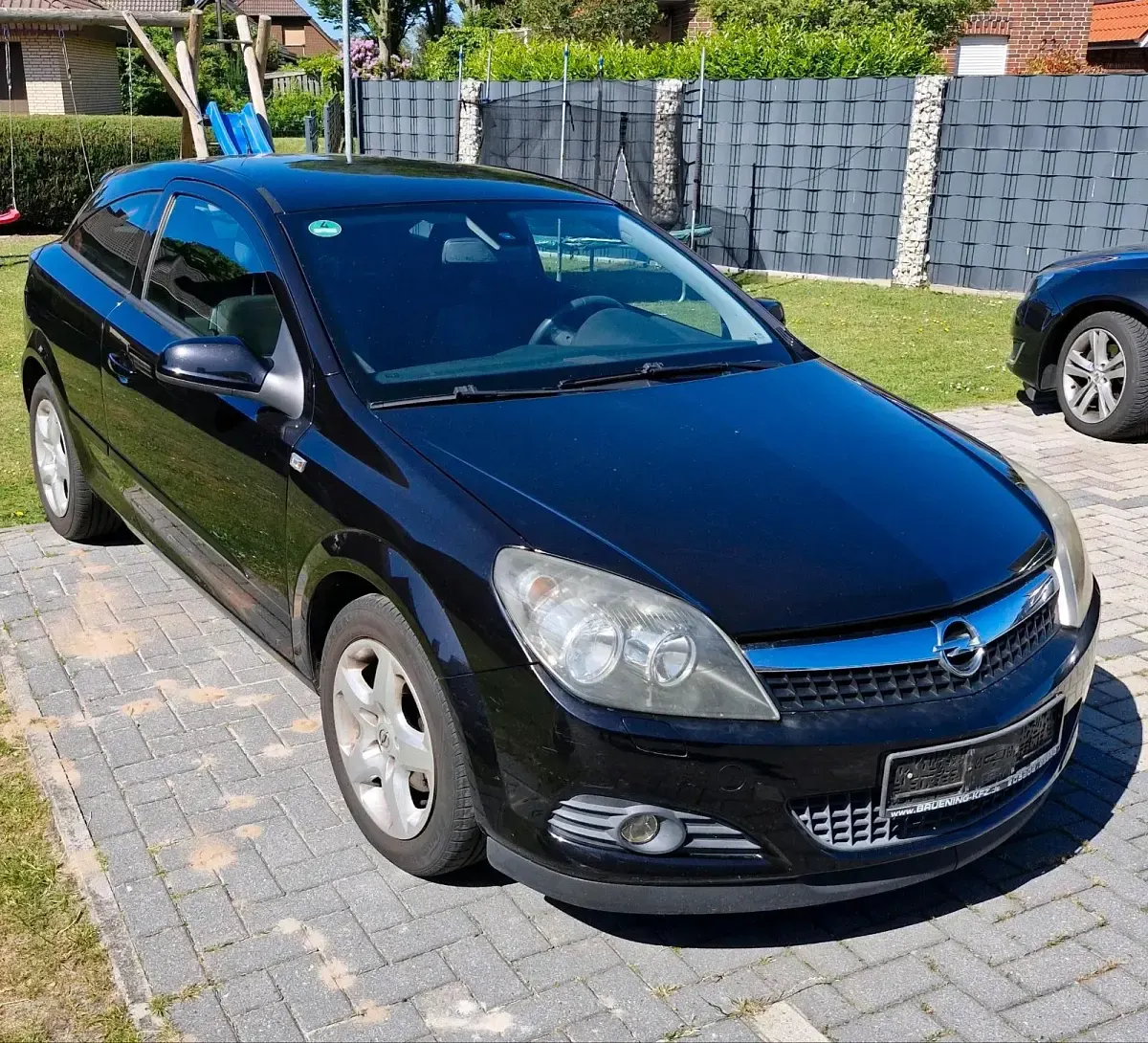 Gebraucht Opel Astra GTC 105 PS (77 kW) 2007 Schwarz Coupé