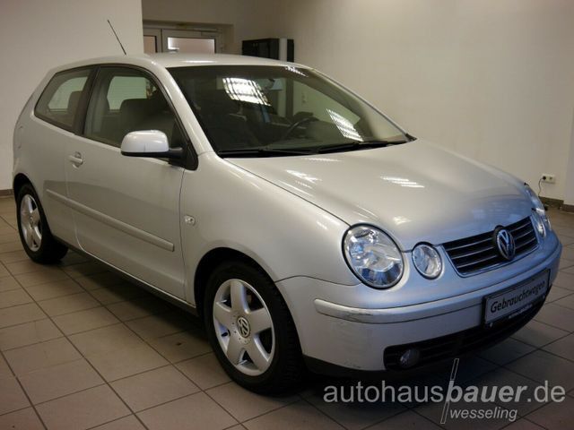 Gebraucht VW Polo Highline 75 PS (55 kW) 2003 Silber metallic Kleinwagen