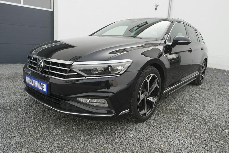 Schwarz Gebraucht 2023 VW Passat Elegance Limousine | 27.700 € (Etwas zu teuer) - Bild 1/4