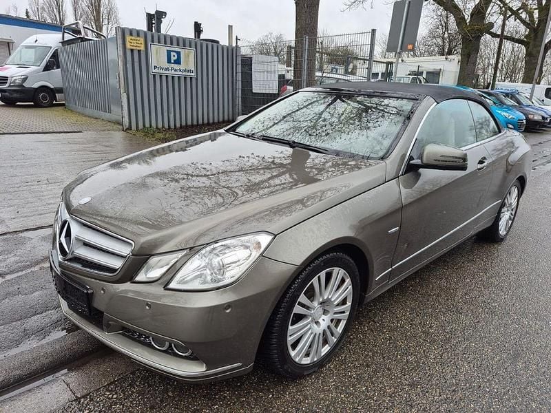 Gebraucht Mercedes E200 184 PS (135 kW) 2010 Grau Cabrio