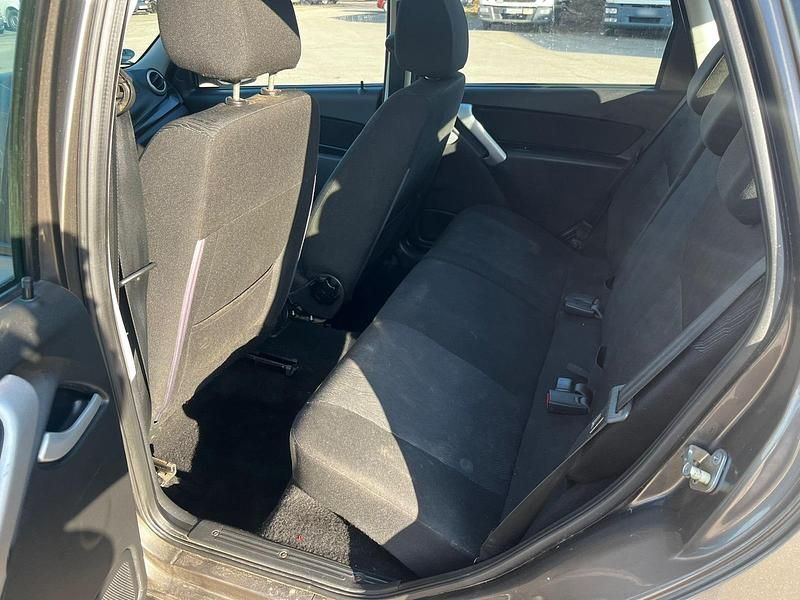 Gebraucht Lada Kalina 98 PS (72 kW) 2016 Grau Kombi