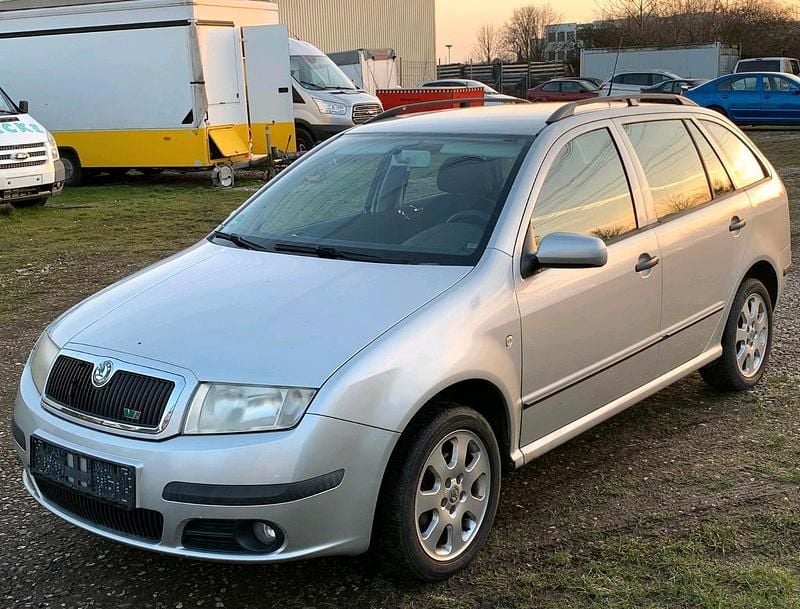 Gebraucht Skoda Fabia vRS 101 PS (74 kW) 2005 Silber Kombi