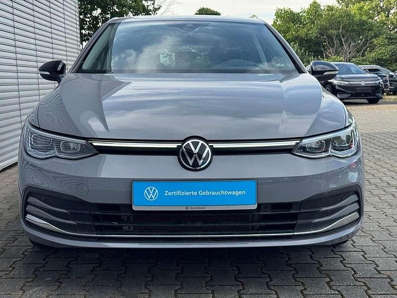 Gebraucht VW Golf VIII Move 150 PS (110 kW) 2023 Grau Limousine