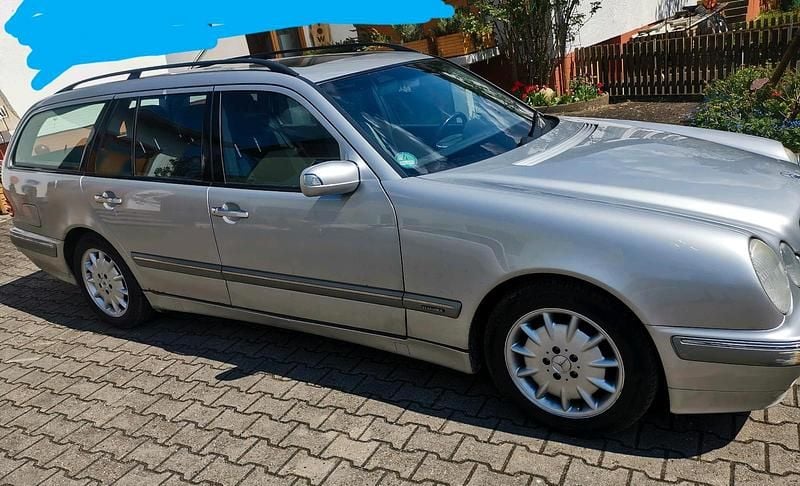 Brugt Mercedes E320 197 HK (144 kW) 2002 Sølv Stationcar