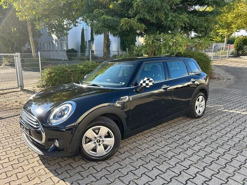 Midnight black metallic Gebraucht 2019 Mini Cooper Clubman Kombi | 15.980 € (Superpreis) - Bild 1/4