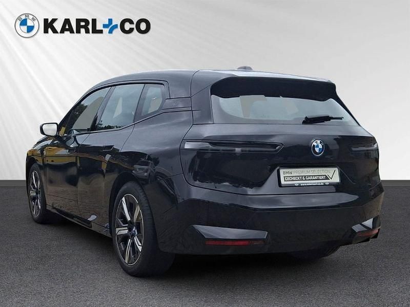 Gebraucht BMW iX Sport Line 239 kW (326 PS) 2022 Schwarz SUV