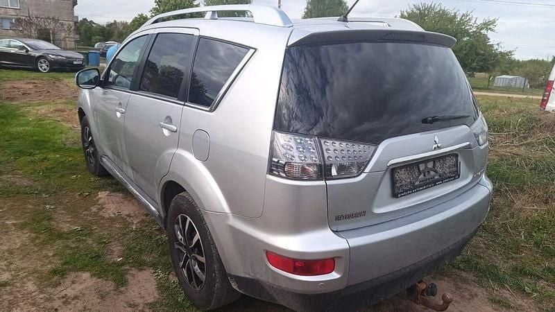 Gebraucht Mitsubishi Outlander Instyle 170 PS (125 kW) 2010 Silber SUV