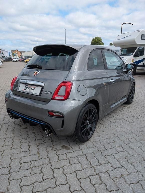 Gebraucht Abarth 595 165 PS (121 kW) 2021 Colore esterno (record grau) Kleinwagen