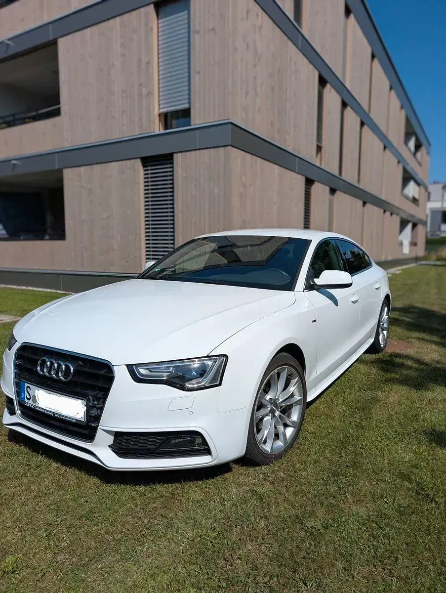Gebraucht Audi A5 Sportback Ambiente 150 PS (110 kW) 2014 Weiß Kleinwagen