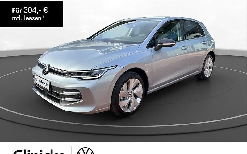 Neu VW Golf VIII Life 150 PS (110 kW) 2026 Oyster silver metallic Limousine