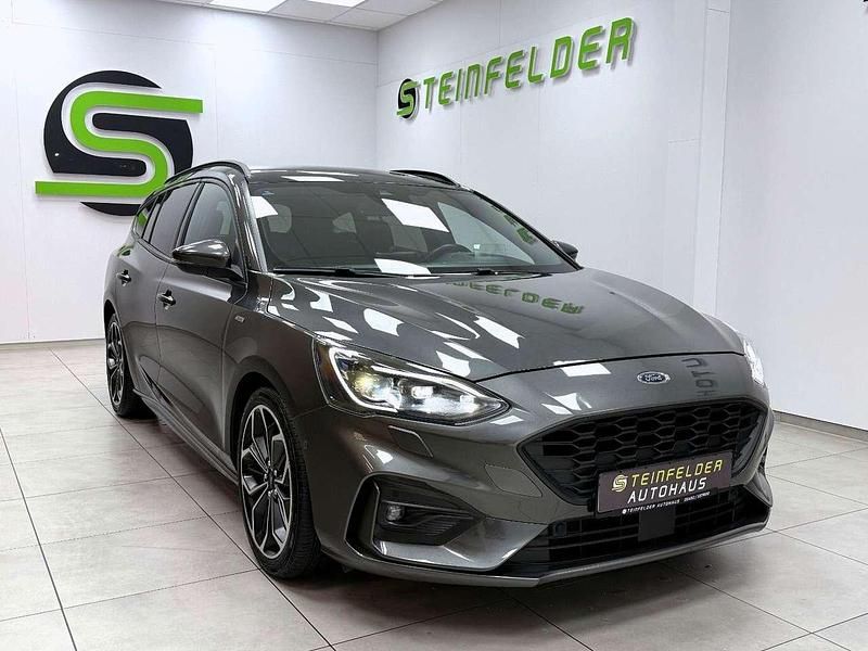 Grau Gebraucht 2018 Ford Focus ST-Line Kombi | 17.490 € (Etwas zu teuer) - Bild 1/4