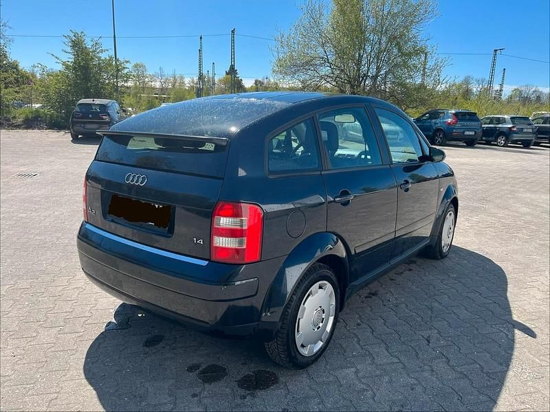 Second-hand Audi A2 75 CP (55 kW) 2004 Negru Hatchback