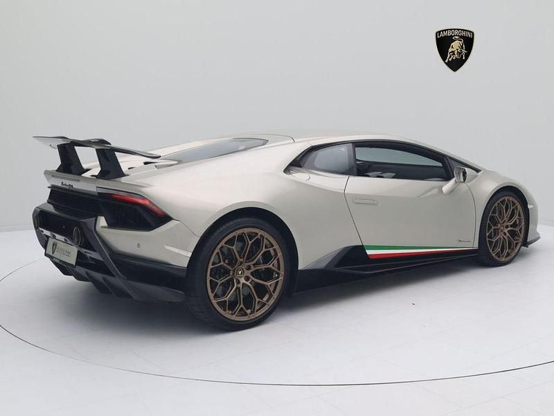 Gebraucht Lamborghini Huracán 639 PS (469 kW) 2019 Grigio admetus (adpersonam) Coupé