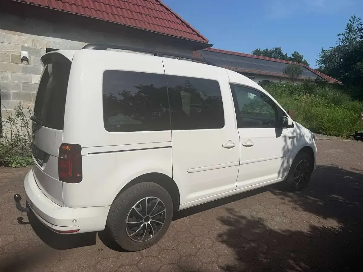 Gebraucht VW Caddy Comfortline 110 PS (80 kW) 2017 Weiß Van / Kleinbus