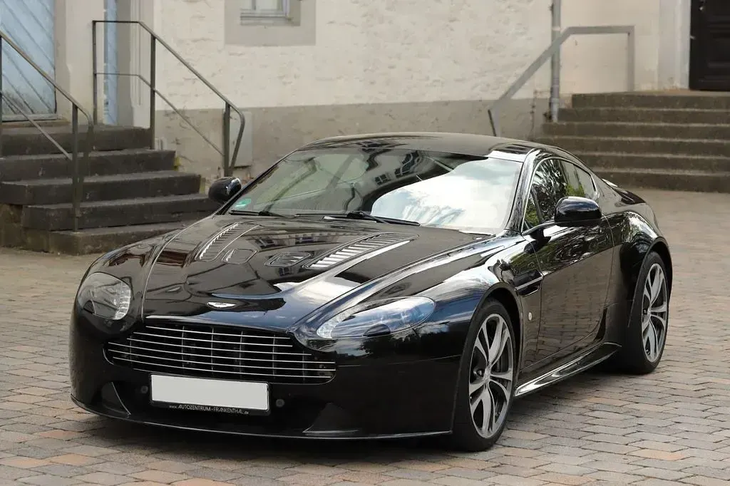 Gebraucht Aston Martin Vantage 517 PS (380 kW) 2009 Schwarz Coupé