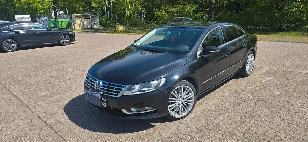 Second-hand VW CC 140 CP (102 kW) 2012 Negru Berlinǎ