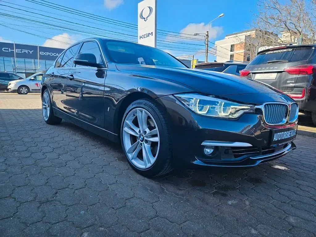 Gebraucht BMW 330e iPerformance 252 PS (185 kW) 2017 Braun Limousine