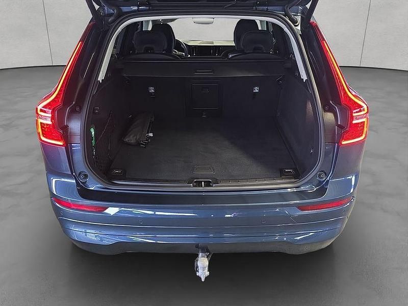 Gebraucht Volvo XC60 Core 250 PS (183 kW) 2024 Blau SUV