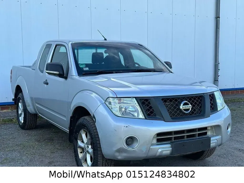Gebraucht Nissan Navara 144 PS (105 kW) 2015 Silber Pickup